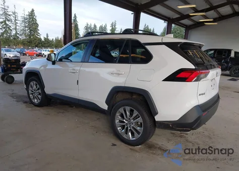 2020 Toyota Rav4 Xle Premium z USA, uszkodzony, nr VIN 2T3A1RFV0LC137840